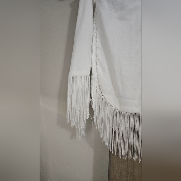 12th TRIBE Rosalina Fringe faux wrap white mini skirt. Size small NWOT - Picture 6 of 15